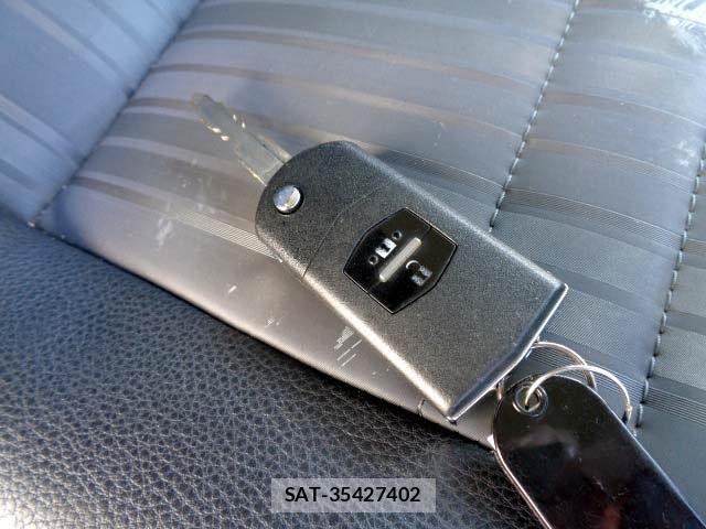 Mazda BONGO VAN 2019-08 1353579-7