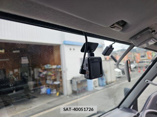 Mazda BONGO VAN 2019-01 7057786-9