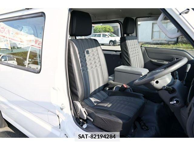 Mazda BONGO VAN 2019-10 7783143-11
