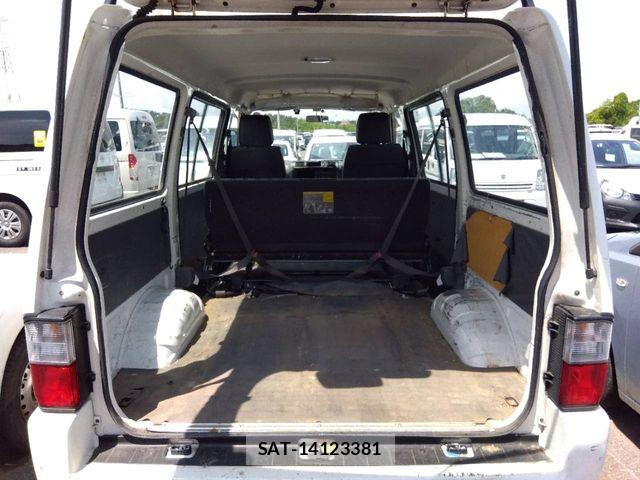Mazda BONGO VAN 2019-06 7783142-5