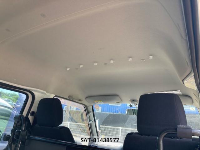 Mazda BONGO VAN 2017-07 8244754-10