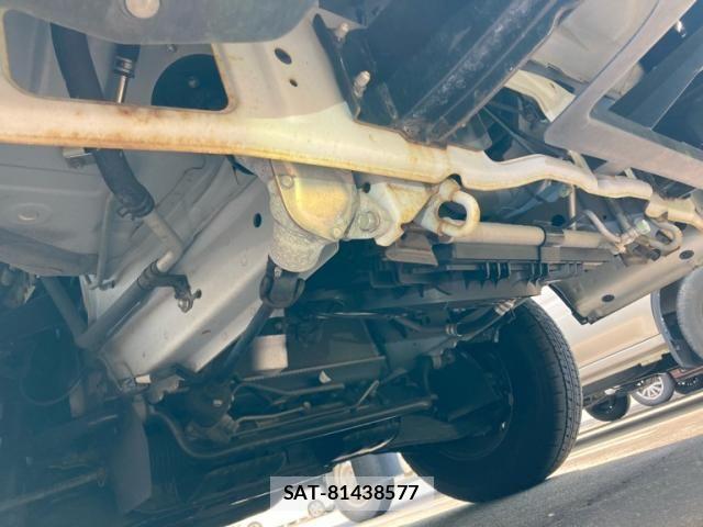 Mazda BONGO VAN 2017-07 8244754-18