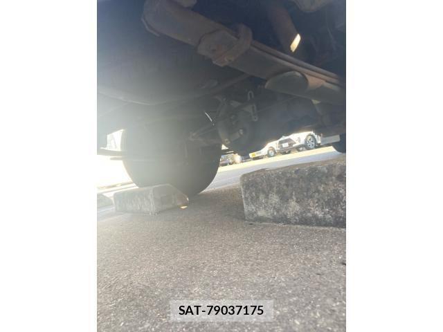 Mazda BONGO VAN 2017-06 8365010-5