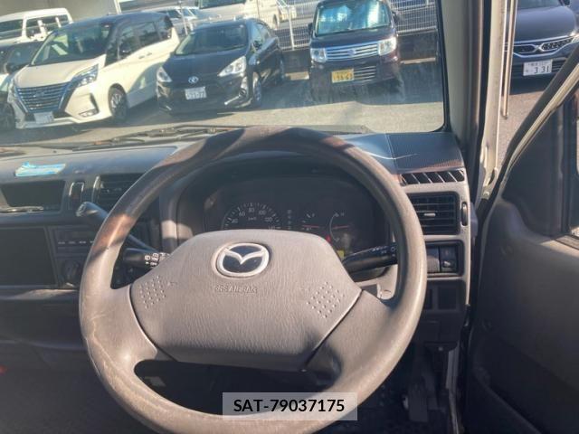 Mazda BONGO VAN 2017-06 8365010-16