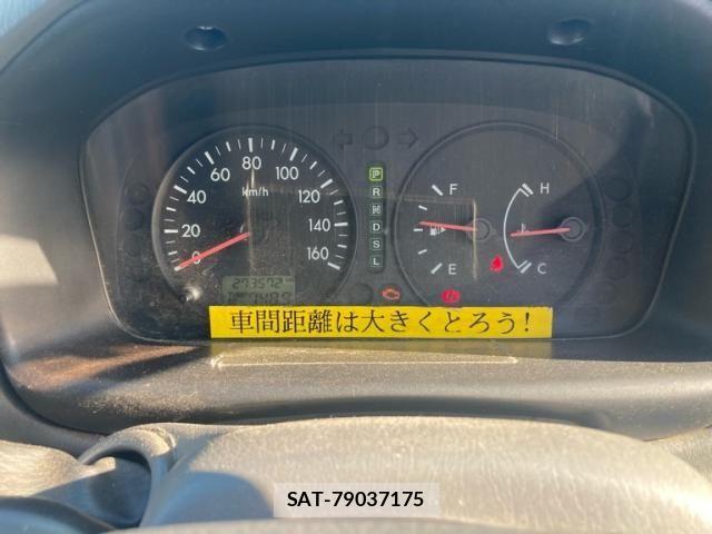 Mazda BONGO VAN 2017-06 8365010-17