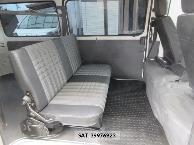 Mazda BONGO VAN 2019-03 8365009-10