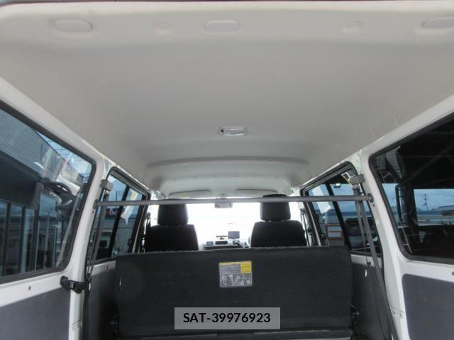 Mazda BONGO VAN 2019-03 8365009-16
