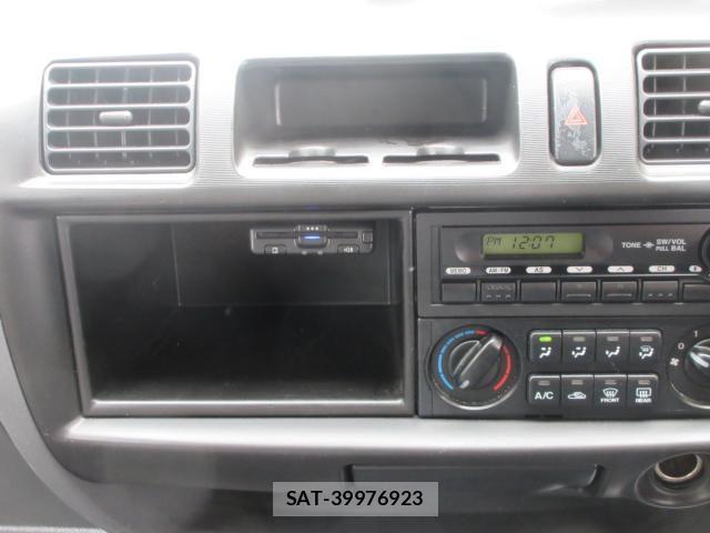 Mazda BONGO VAN 2019-03 8365009-18