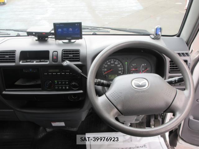 Mazda BONGO VAN 2019-03 8365009-1