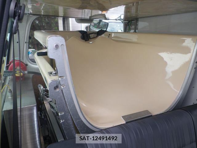 Mazda BONGO VAN 2019-06 1202386-7