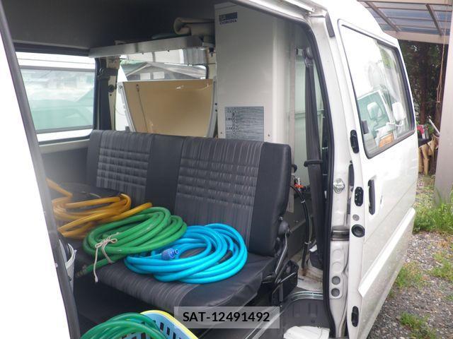 Mazda BONGO VAN 2019-06 1202386-8