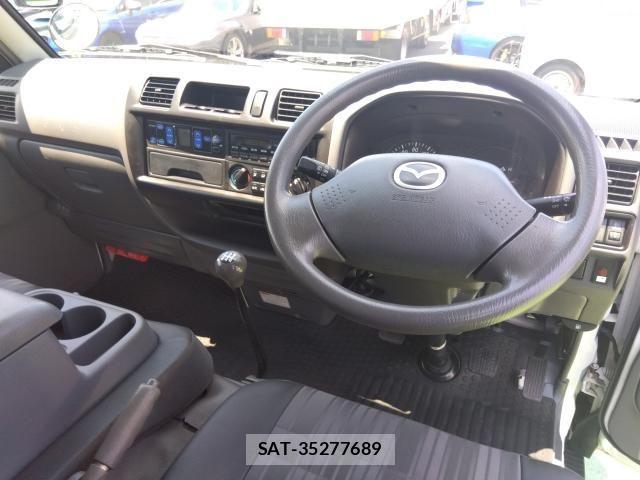 Mazda BONGO VAN 2018-03 1584754-7