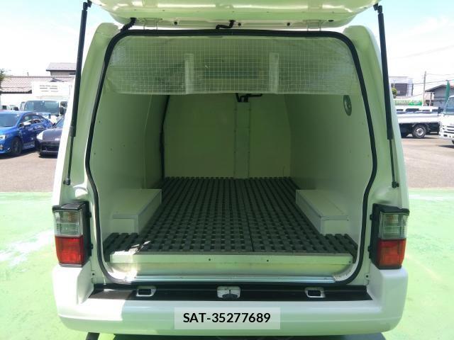 Mazda BONGO VAN 2018-03 1584754-8