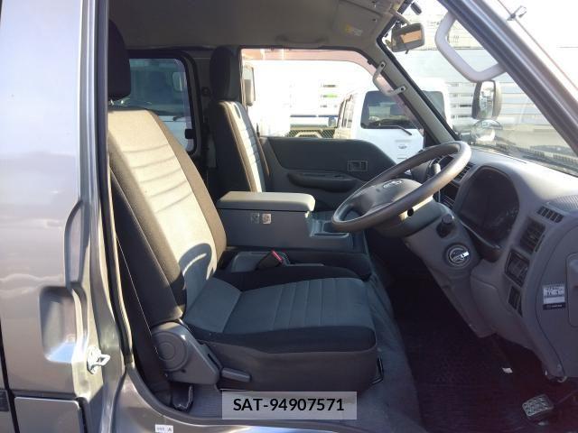 Mazda BONGO VAN 2019-09 3766090-2