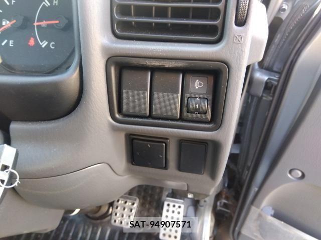 Mazda BONGO VAN 2019-09 3766090-4