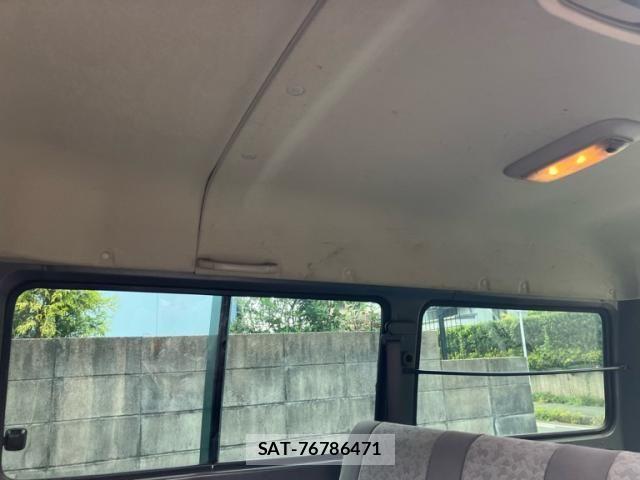 Mazda BONGO VAN 2006-09 6902886-10