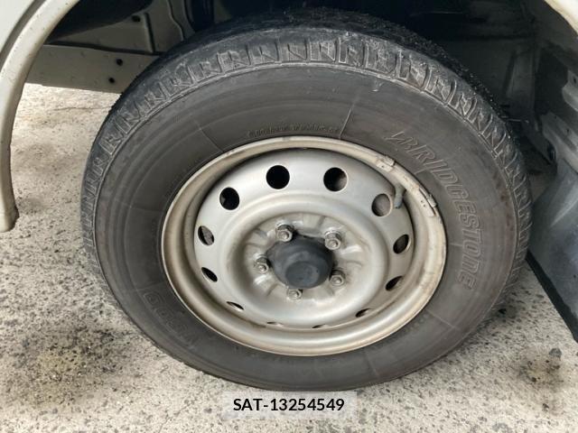 Mazda BONGO VAN 2007-05 7215637-11