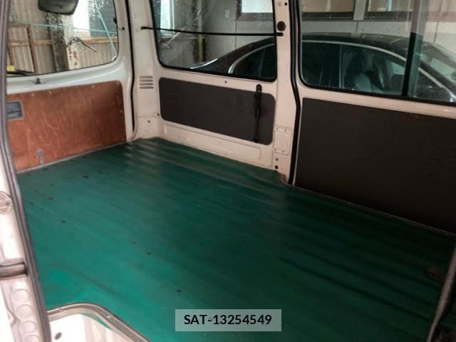 Mazda BONGO VAN 2007-05 7215637-14