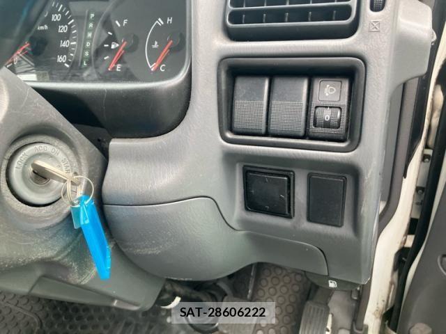 Mazda BONGO VAN 2014-05 7508281-16