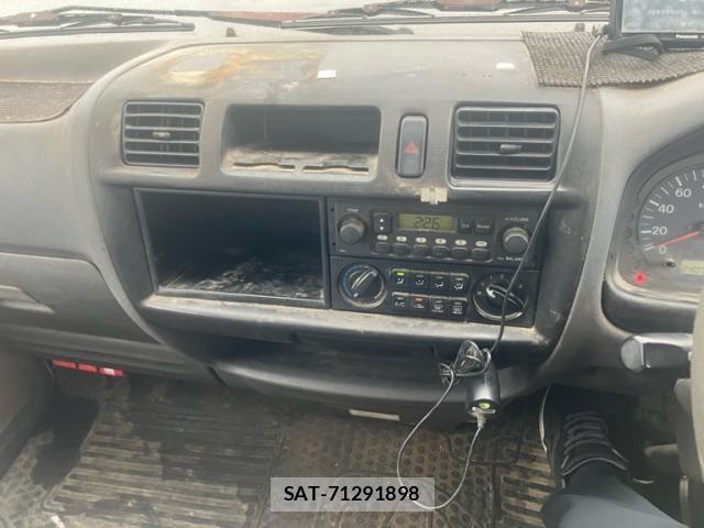 Mazda BONGO VAN 2007-07 7902365-11