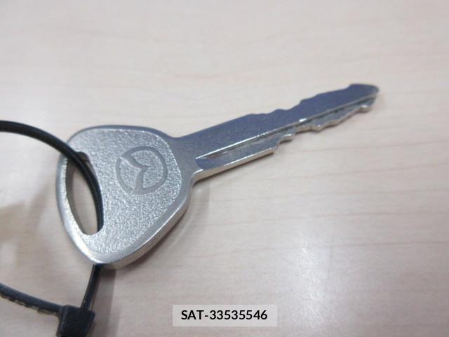 Mazda BONGO VAN 2019-03 8229100-4