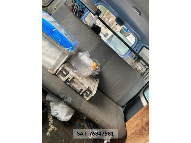 Mazda BONGO VAN 2009-12 8411497-11