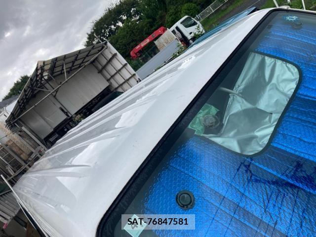 Mazda BONGO VAN 2009-12 8411497-5