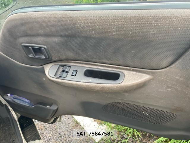 Mazda BONGO VAN 2009-12 8411497-7