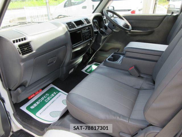 Mazda BONGO VAN 2012-09 8457119-14