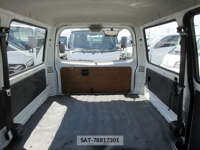 Mazda BONGO VAN 2012-09 8457119-17