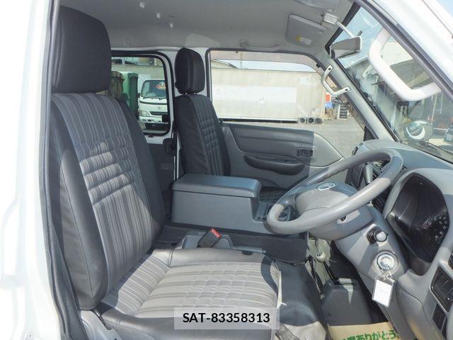 Mazda BONGO VAN 2016-05 1235223-14
