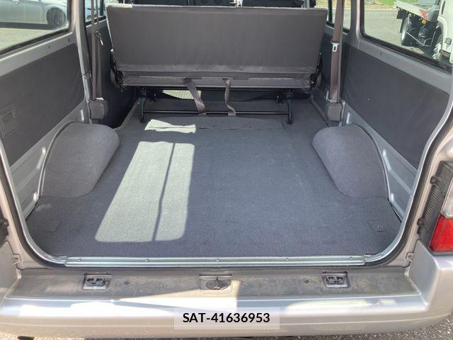 Mazda BONGO VAN 2009-02 1305603-12