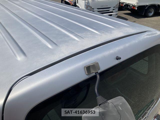 Mazda BONGO VAN 2009-02 1305603-18