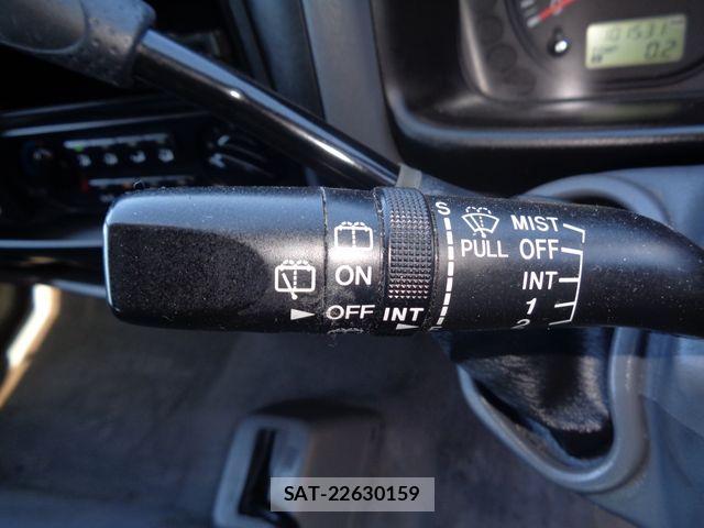 Mazda BONGO VAN 2017-03 6670646-17