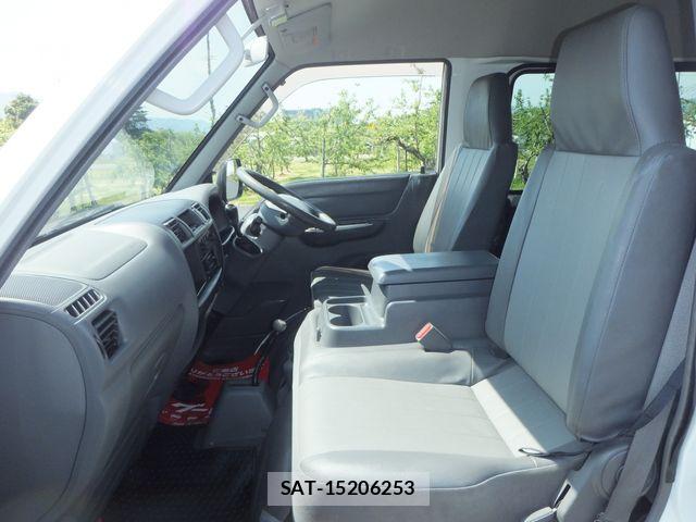 Mazda BONGO VAN 2012-06 6814098-16