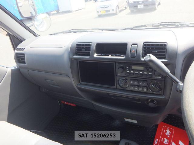 Mazda BONGO VAN 2012-06 6814098-21