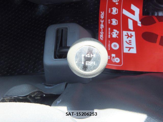 Mazda BONGO VAN 2012-06 6814098-23