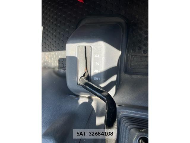 Mazda BONGO VAN 2018-09 7391548-13