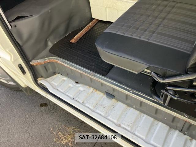 Mazda BONGO VAN 2018-09 7391548-22