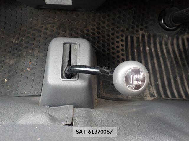 Mazda BONGO VAN 2020-05 7615334-9