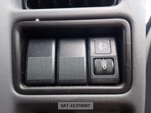 Mazda BONGO VAN 2020-05 7615334-11