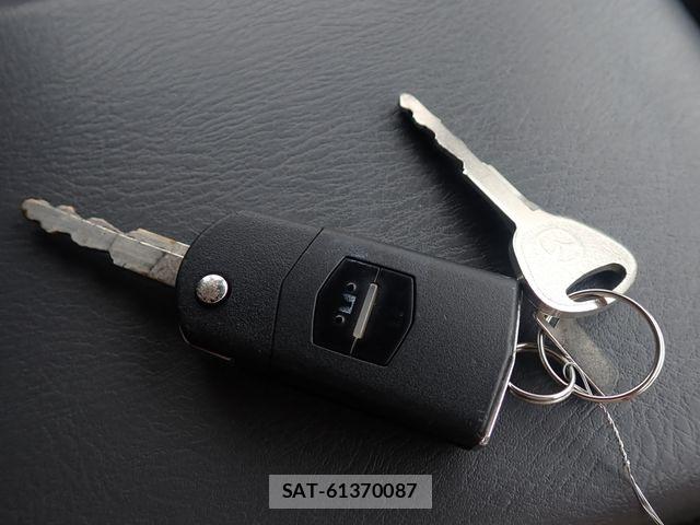Mazda BONGO VAN 2020-05 7615334-15