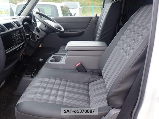 Mazda BONGO VAN 2020-05 7615334-16