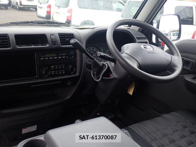 Mazda BONGO VAN 2020-05 7615334-7