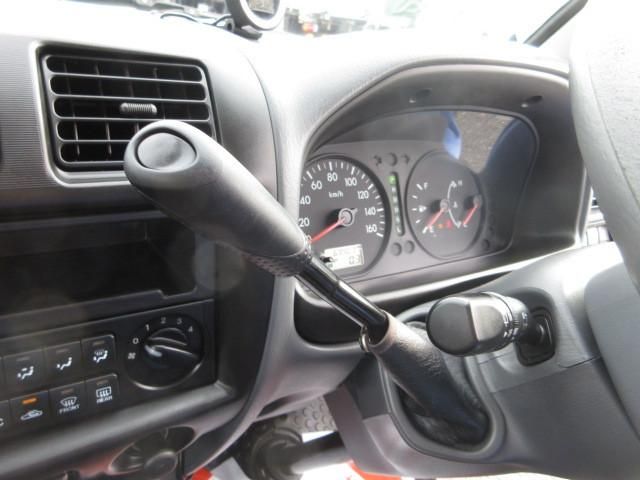 Mazda BONGO VAN 2019-03 7709917-12