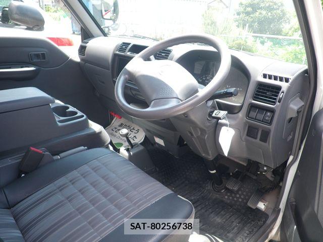 Mazda BONGO VAN 2020-06 8129272-2
