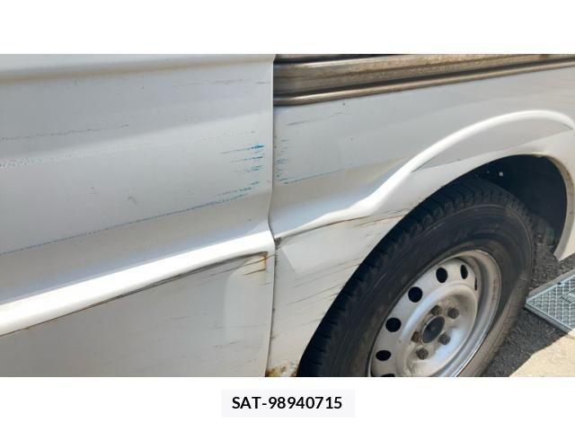 Mazda BONGO VAN 2011-08 8365013-21