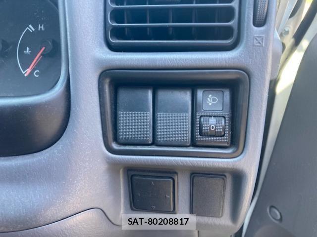 Mazda BONGO VAN 2019-03 8365011-13