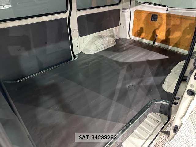 Mazda BONGO VAN 2018-04 7271658-17