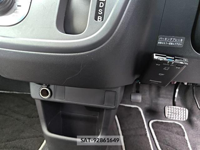 Daihatsu BOON 2017-07 8206709-17